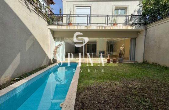 Casa próximo ao Shopping Iguatemi